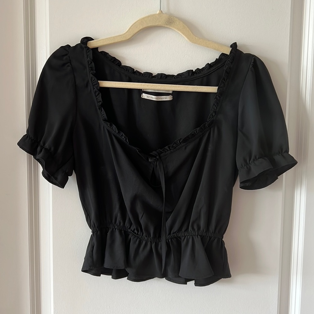 Urban outfitters cropped, black blouse